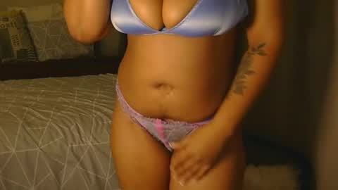 Snapshot of cherrybabexx chatting on 01.19.25 Cherrybabe online show from 01.19.25