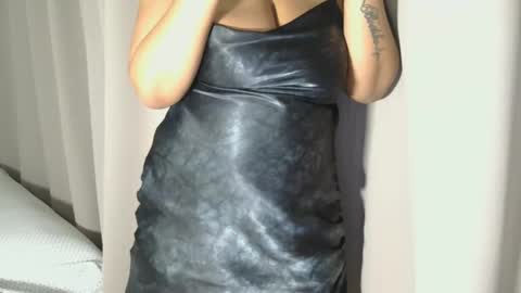 Snapshot of cherrybabexx chatting on 02.10.25 Cherrybabe online show from 02.10.25