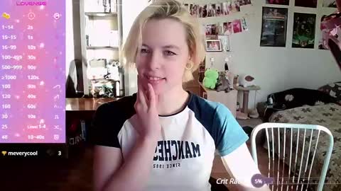 Snapshot of cherrybaby_0 chatting on 12.17.24 cherrybaby_0 online show from 12.17.24