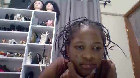 Cherryblossom2002 online show from 11.30.25