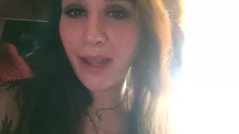 Snapshot of cherrybombxoxoo chatting on 12.04.24 GiaBellaxoxo online show from 12.04.24