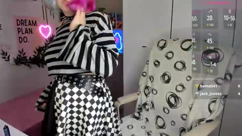 Sarah online show from 02.09.26