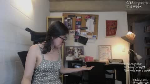 Snapshot of cherrybunny21 chatting on 06.16.26 Sarah Prez online show from 06.16.26