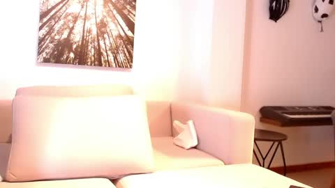 Anna online show from 04.04.26