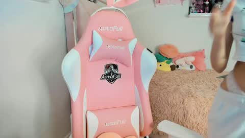 Snapshot of cherrymafer666 chatting on 01.20.25 cherrycute666 online show from 01.20.25