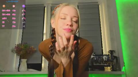 Lysia online show from 04.15.26