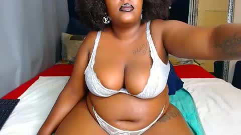 Snapshot of cherryyummy69 chatting on 12.09.24 cherryyummy69 online show from 12.09.24