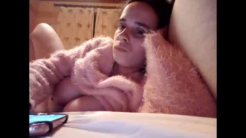 Snapshot of cherymoon89 chatting on 03.10.25 CherryMoon online show from 03.10.25