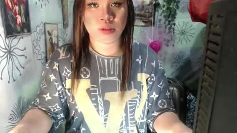 Snapshot of chescahotxxxl chatting on 02.11.25 chescahotxxxl online show from 02.11.25