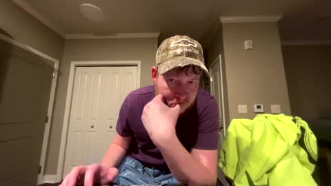 Snapshot of chevycamaro1978 chatting on 02.11.25 chevycamaro1978 online show from 02.11.25