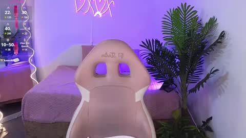 Chiara  online show from 02.18.25