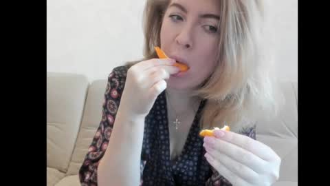 Snapshot of chicafortuna chatting on 02.15.25 NBFG online show from 02.15.25
