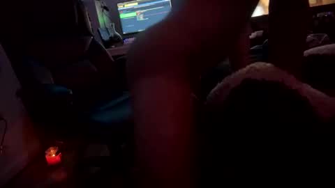 Snapshot of chicobrord chatting on 09.21.25 chicobrord online show from 09.21.25