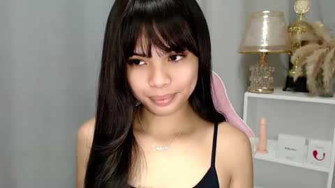 Snapshot of chictemptation_ chatting on 04.29.26 CRISTINE3. online show from 04.29.26