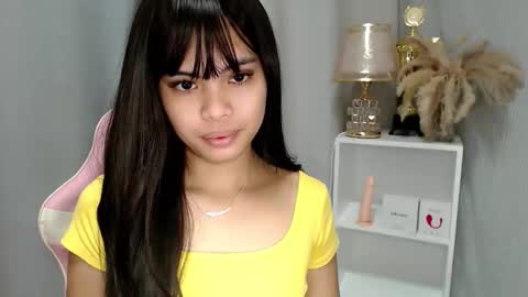 Snapshot of chictemptation_ chatting on 04.30.26 CRISTINE3. online show from 04.30.26