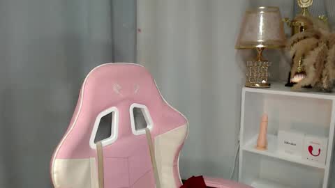 Snapshot of chictemptation_ chatting on 05.03.26 CRISTINE3. online show from 05.03.26