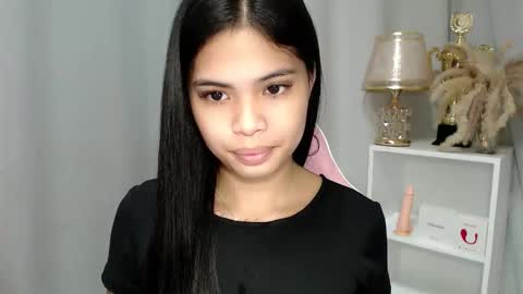 Snapshot of chictemptation_ chatting on 05.03.26 CRISTINE3. online show from 05.03.26