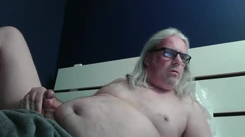 chiguitar online show from 11.04.25