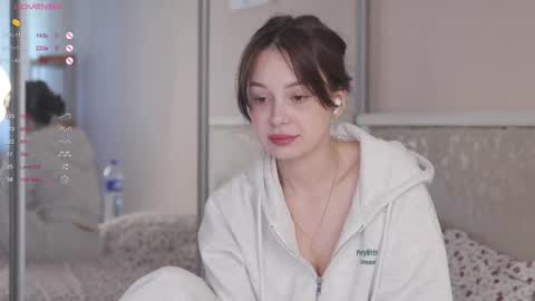 Snapshot of chillgirlll chatting on 06.07.26 Nicole online show from 06.07.26