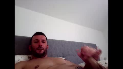 chris online show from 11.11.25