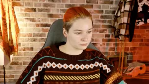 Bella online show from 10.31.25