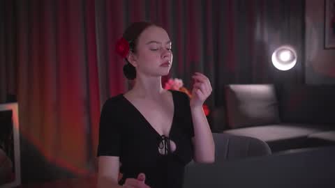 chillwithstacy online show from 10.29.25