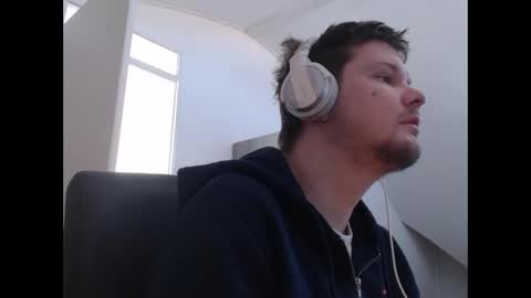 chillzonecam online show from 04.26.26