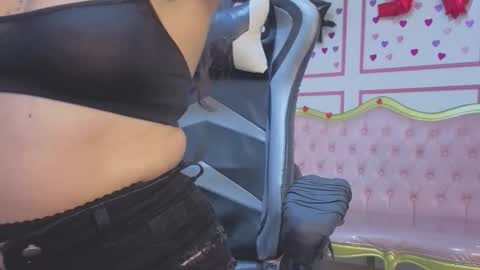 Kelly online show from 03.25.26