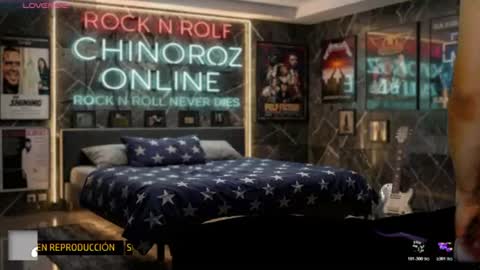 Snapshot of chinoroz chatting on 07.19.26 Enrique online show from 07.19.26