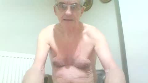 chipper341596 online show from 12.29.24