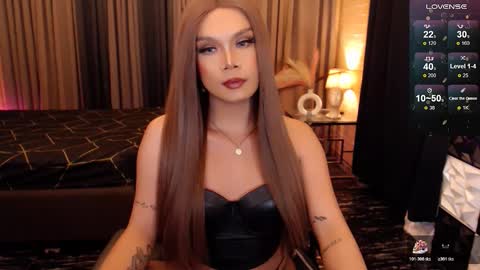 Franching Lee online show from 10.17.25