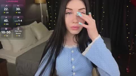 Chloe online show from 02.23.26