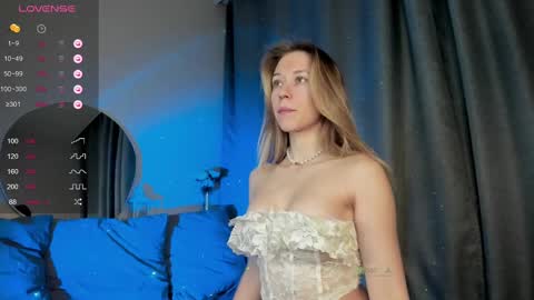 Snapshot of chloe__kiss chatting on 03.03.25 Chloe online show from 03.03.25