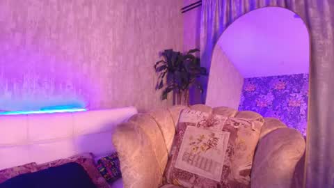 Snapshot of chloe_bronze chatting on 06.15.26 Chloe online show from 06.15.26