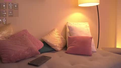 Snapshot of chloe_cherry21 chatting on 11.06.25 chloe cherry21 online show from 11.06.25