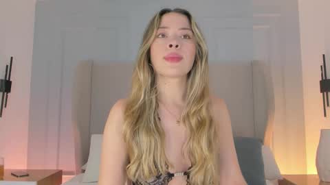 Chloe online show from 03.24.26