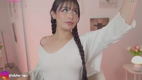 Chloe  online show from 06.17.26
