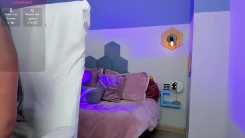 Chloe online show from 09.18.25