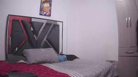 Chloe and Danna online show from 12.01.25