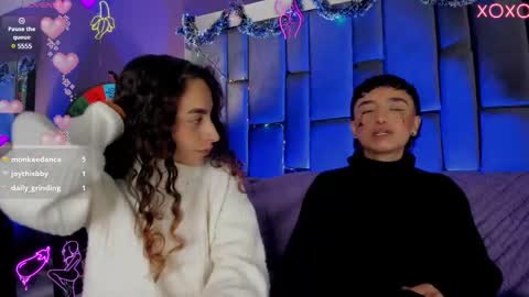 Isabella curly hair - Anastasia short hair  online show from 12.03.24