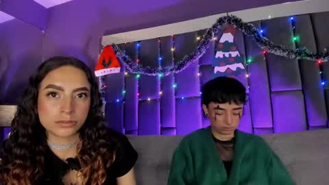 Isabella curly hair - Anastasia short hair  online show from 12.30.24