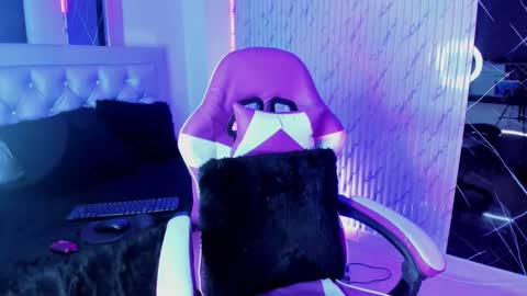 chloe_jacksonn online show from 10.04.25