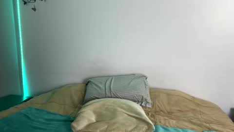 Snapshot of chloe_johnson_1 chatting on 03.04.25 sammy online show from 03.04.25