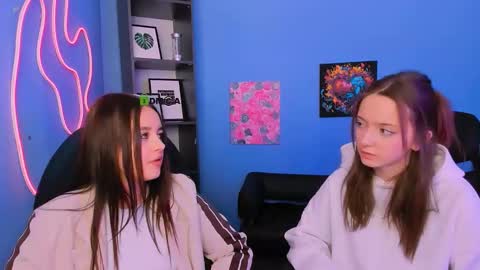 Snapshot of chloe_ley chatting on 03.02.26 chloe_ley online show from 03.02.26