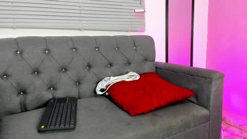 chloe online show from 01.10.25