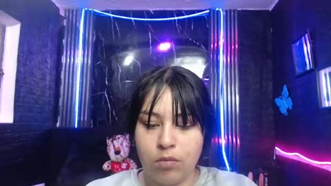 Snapshot of chloe_smith5 chatting on 04.27.26 chloe_smith5 online show from 04.27.26
