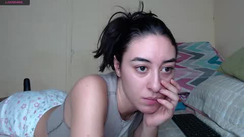 Snapshot of chloe_vahos chatting on 12.26.24 Chloe online show from 12.26.24