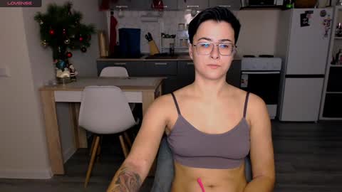 Eva and Sandra online show from 12.25.24