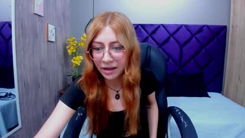 chloecampbell03 online show from 09.25.25