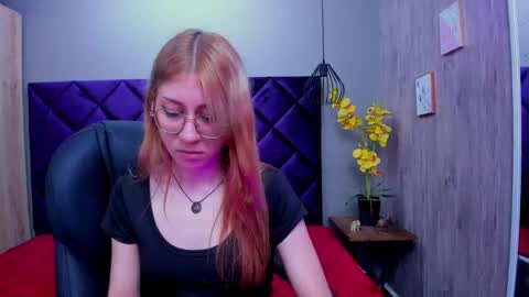 chloecampbell03 online show from 10.09.25